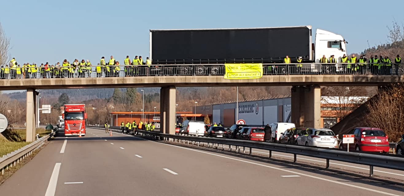 Vosges : une forte mobilisation des gilets jaunes émaillée d'accidents