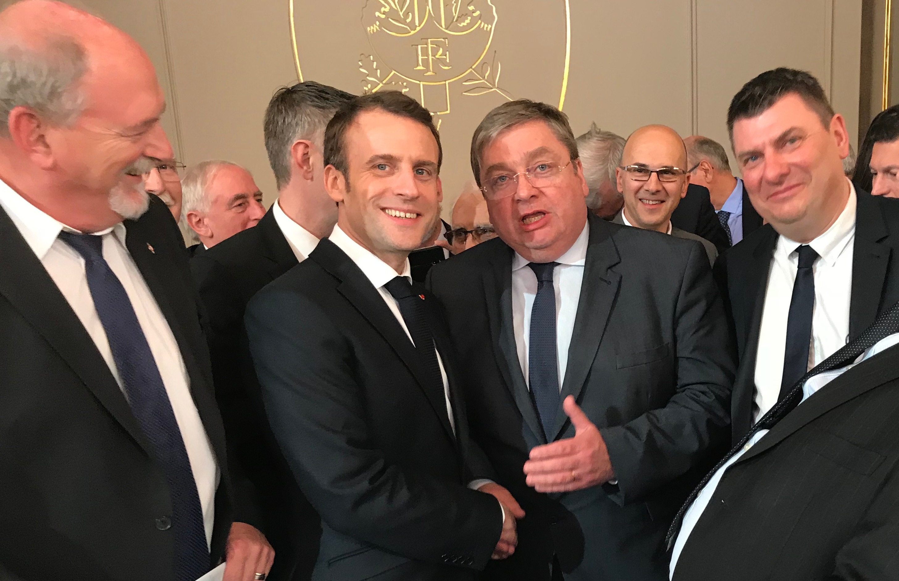 Grand Débat : Emmanuel Macron à l'écoute des élus vosgiens 